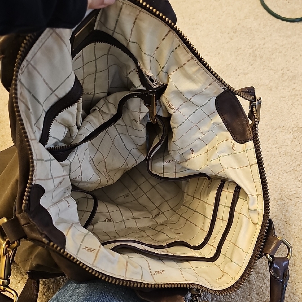 Men's Black and Brown Bag - Picture 3 of 4